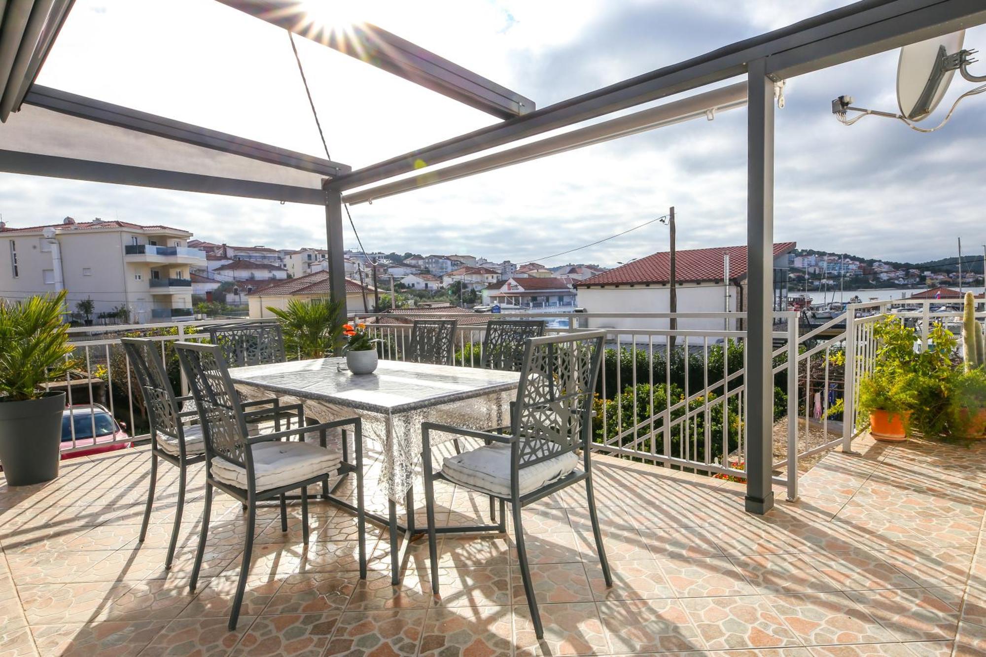 Apartments Vaska Trogir Exterior foto